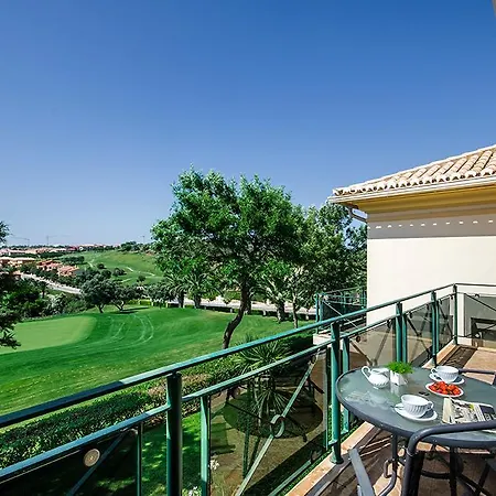 Luz Casas- 44 Fairview Village Boavista * Lagos