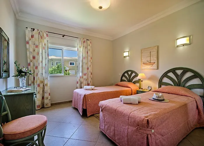 Luz Casas- 44 Fairview Village Boavista 拉哥斯